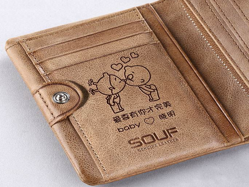 laser engarving leather wallet